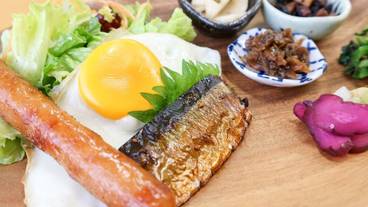 食事・飲み物 / 10