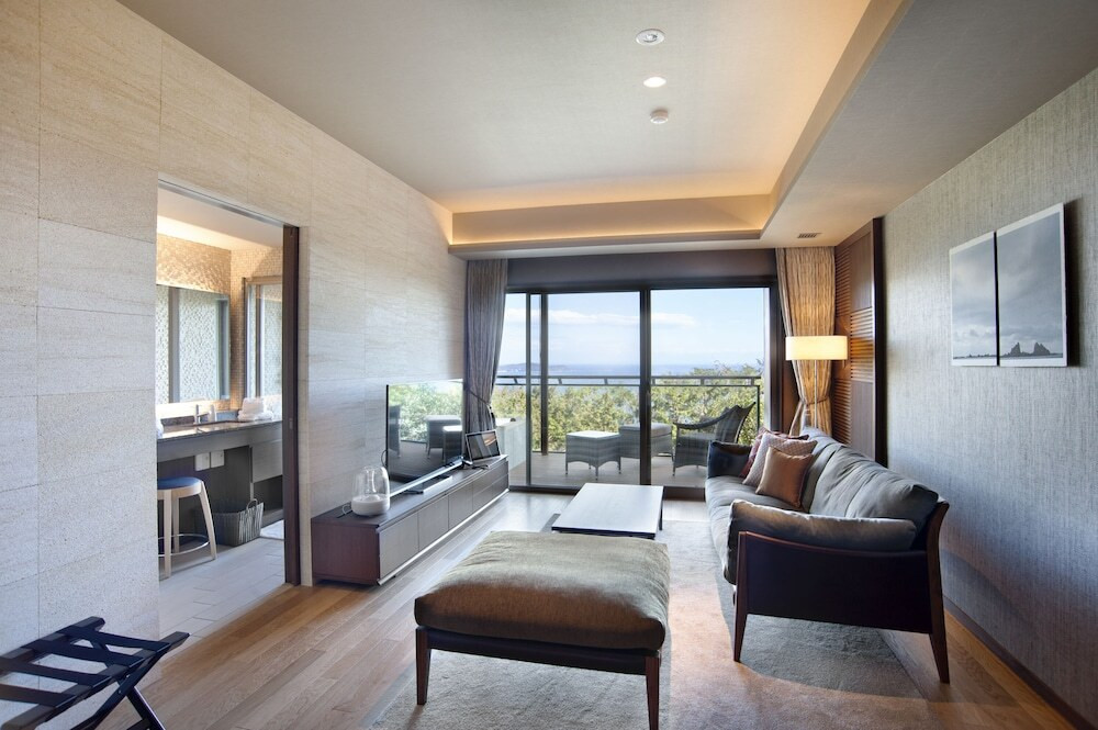 全室オーシャンビューで露天風呂も堪能できる4236611