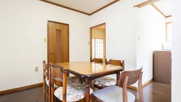 客室内のダイニングエリア / 15