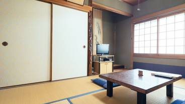 客室内のダイニングエリア / 10