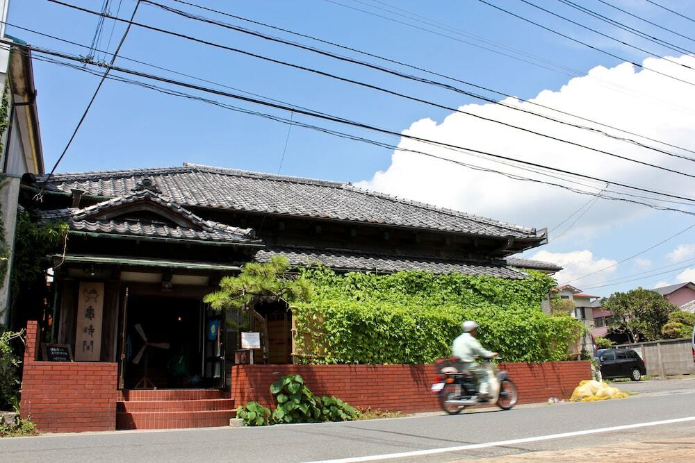 1.のんびりした空間で癒されること間違いなし「亀時間」3683406