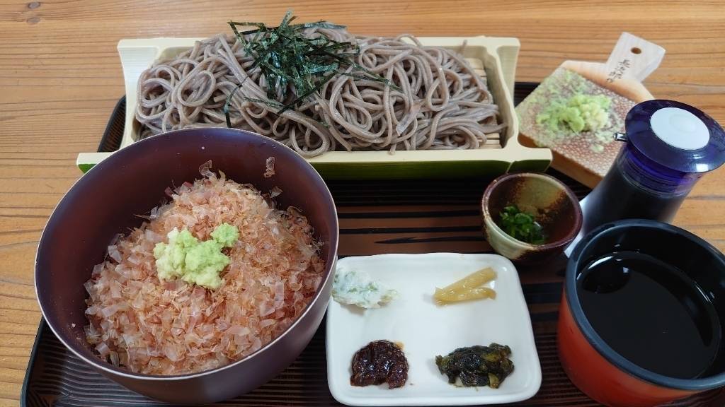 ランチは伊豆名物を
わさび園 かどや / 2