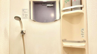 4ベッドグループルーム 禁煙 (シャワー·トイレ共有)