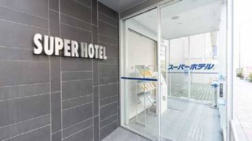 施設の入り口 / 17