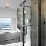 バルコニースイートバスルーム / 3