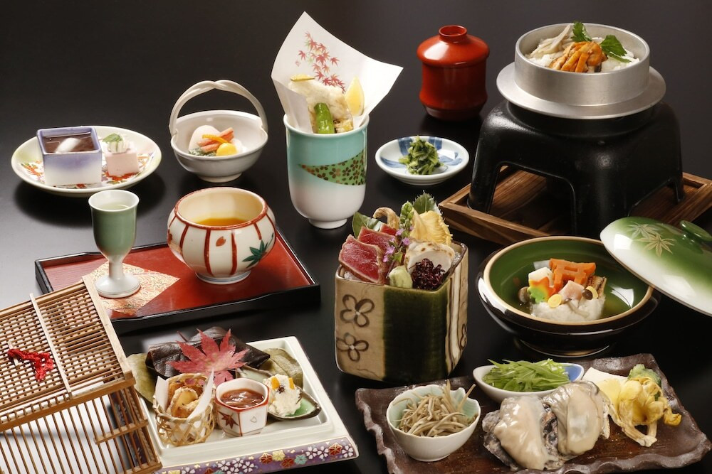 テラスや客室、露天風呂から瀬戸内海を一望!冬は「牡蠣づくし」に舌鼓4375350