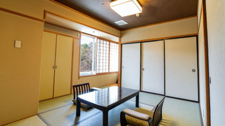 和室 (12+6畳) (喫煙室)