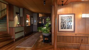 エントランス① / 1