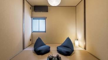 客室 / 11