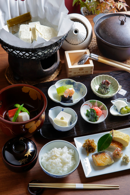 雷門旅館（カミナリモンリョカン） / 1
