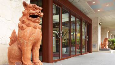 施設の入り口 / 17