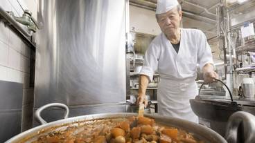 食事・飲み物 / 4