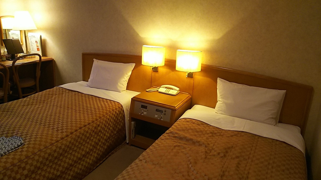 駅前でとっても便利！コンビニも併設しているホテル3437814