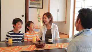 和室 4名共用バスルーム 喫煙可