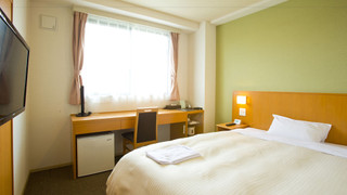 シングルルーム 喫煙可 (Semi-Double Bed)