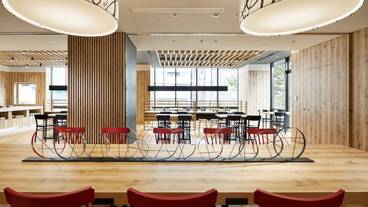 朝食スペース / 12