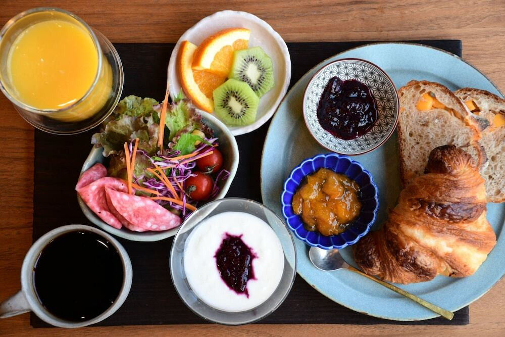 6. 茶屋街の風景と洋朝食を堪能する和モダン町家「謡町 UTAIMACHI」3539642