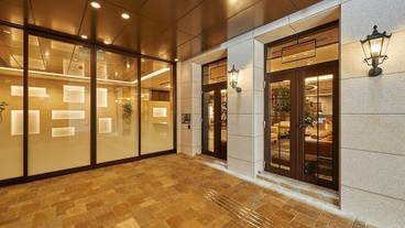 施設の入り口 / 20