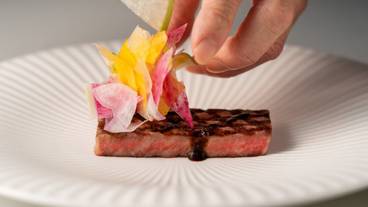 食事・飲み物 / 1