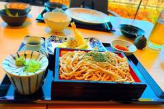 ダイニング花衣