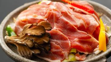 食事・飲み物 / 4