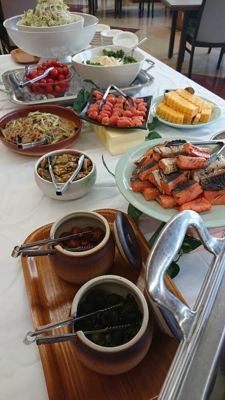朝食
