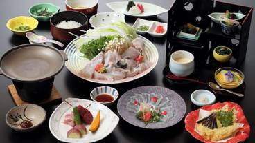 食事・飲み物 / 12