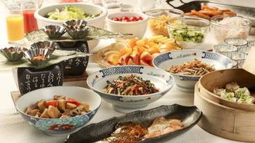 朝食ビュッフェ / 3