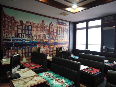 カプセルホテル ブロックルーム / 3