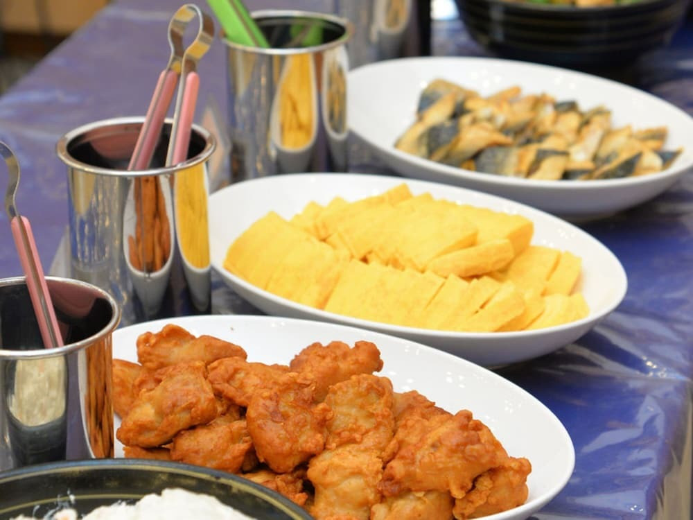 朝食