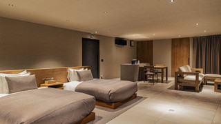 ラグジュアリー ツインルーム