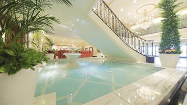 ロビーラウンジ / 4