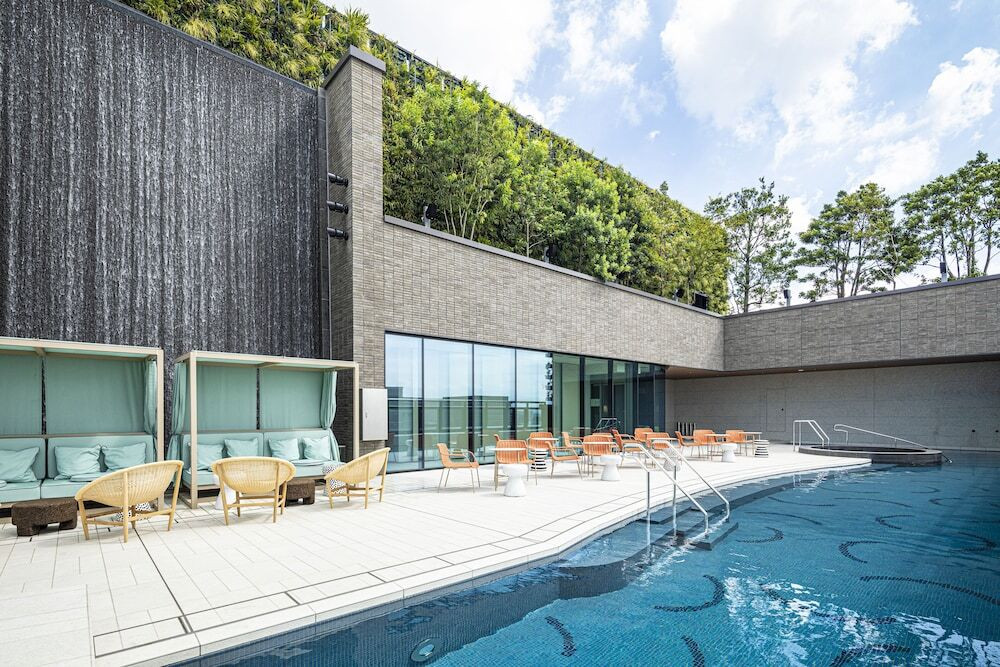 最上階のスパエリアからは博多の景色を一望3911998