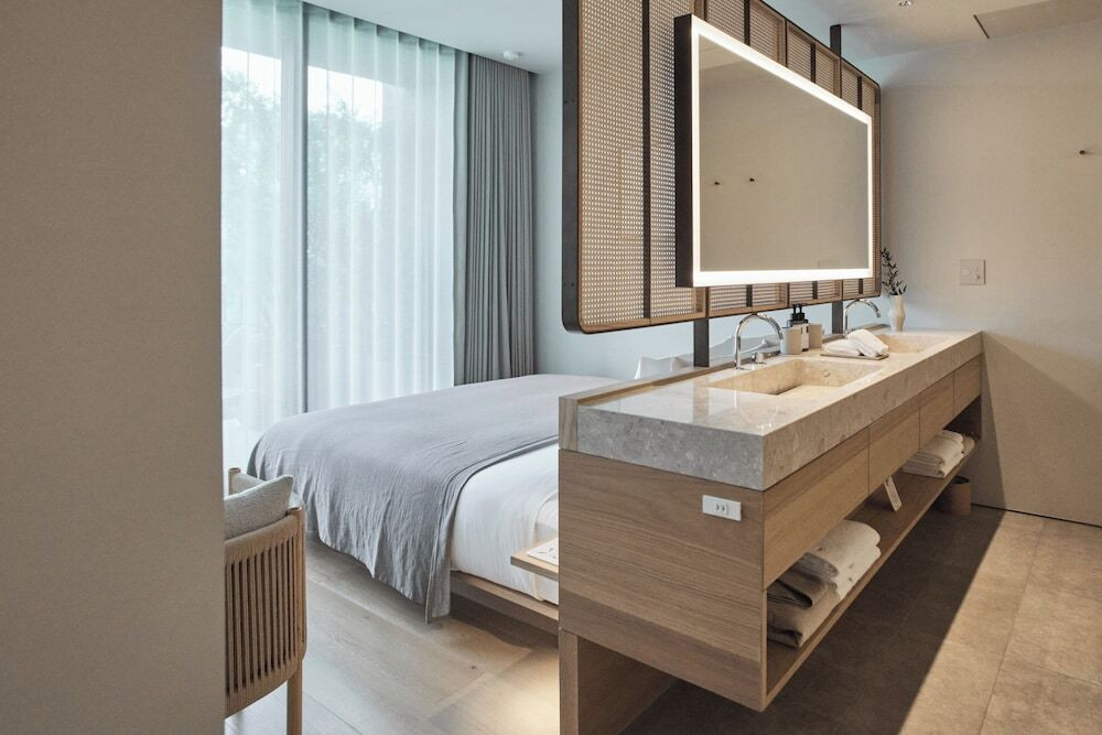 パークビュースイート + バルコニー