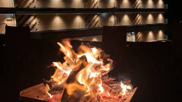 ホテルでの焚き火イベント / 1