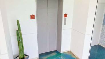 エレベーター / 1