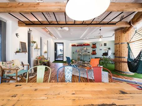 365BASE outdoor hostel / 2