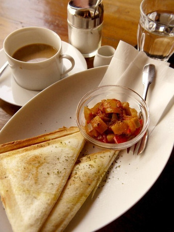 「カフェ レンテ」 料理 34655291 ブルーチーズと生ハムのホットサンド