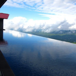 雲海に包まれる憧れの高原リゾート。新潟「赤倉観光ホテル」
