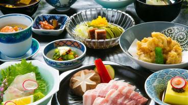 食事・飲み物 / 16