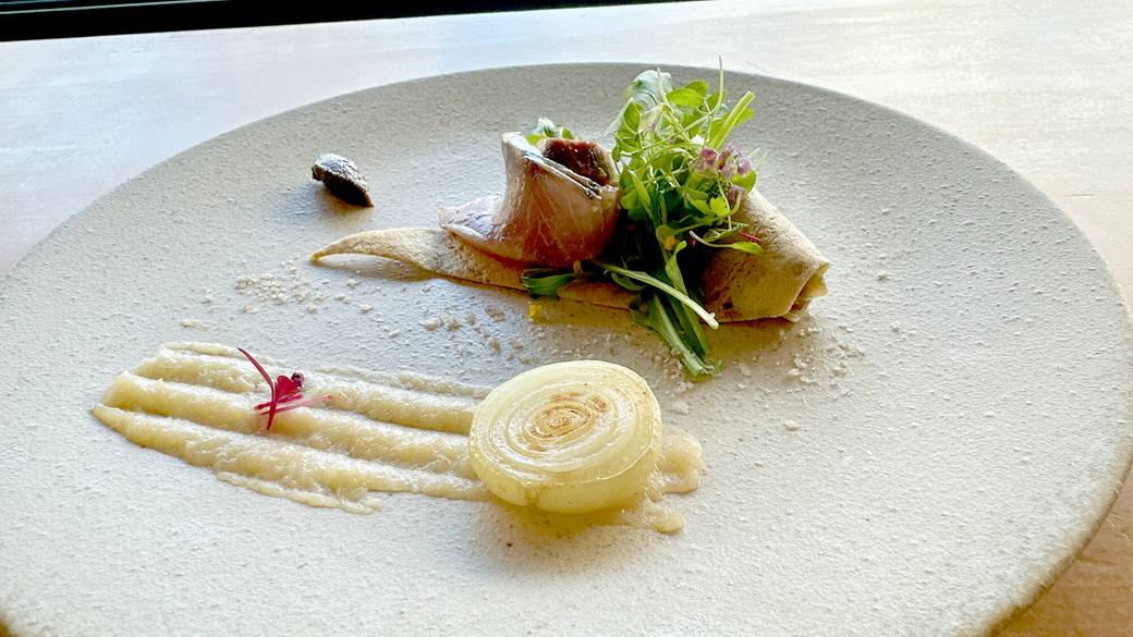 絶景ラウンジで
シャンパン＆ブランチ / 4