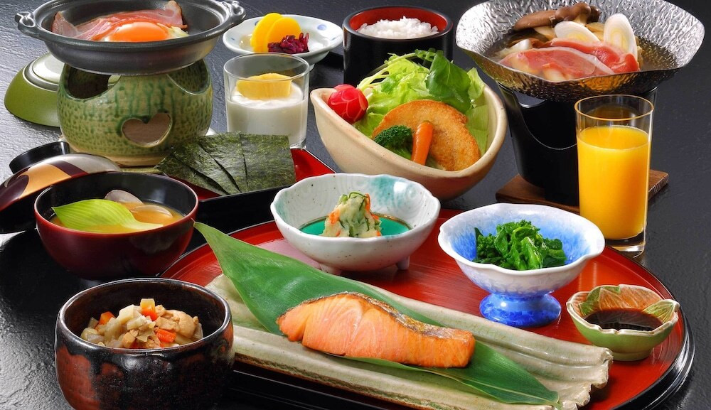 朝食