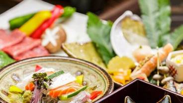 食事・飲み物 / 4