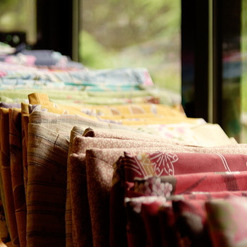 かわいい色浴衣で気分を盛り上げて3390556