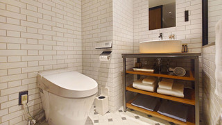 ダブルルーム, キングベッド (レインシャワーのみ)