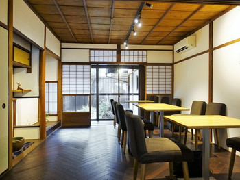 「かしや」 内観 49818086 店内