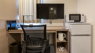 ダブルルーム (23時以降のチェックインはできませんのでご注意ください)