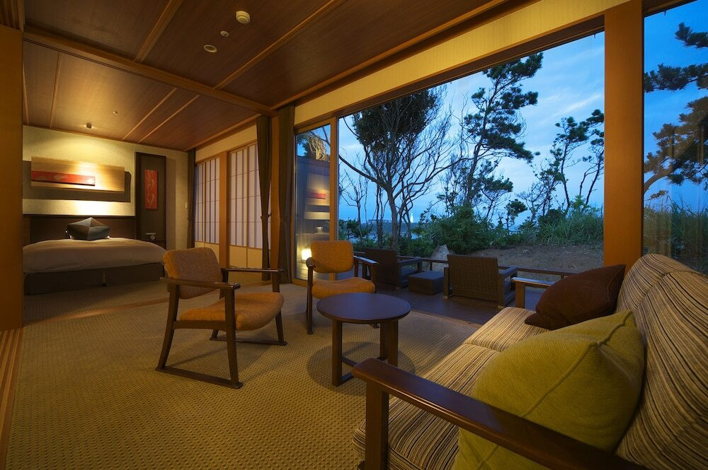 「別邸 海と森」で露天風呂×絶景を堪能3712996