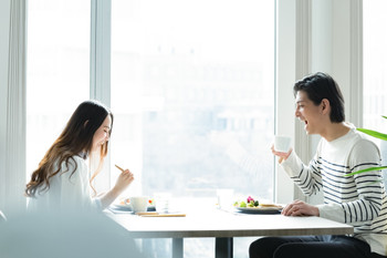 men and women meal