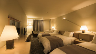 トリプルルーム+エキストラベッド1台 禁煙 ノース＆サウスウイング